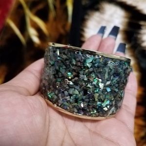 NWOT ABALONE SHELL CUFF